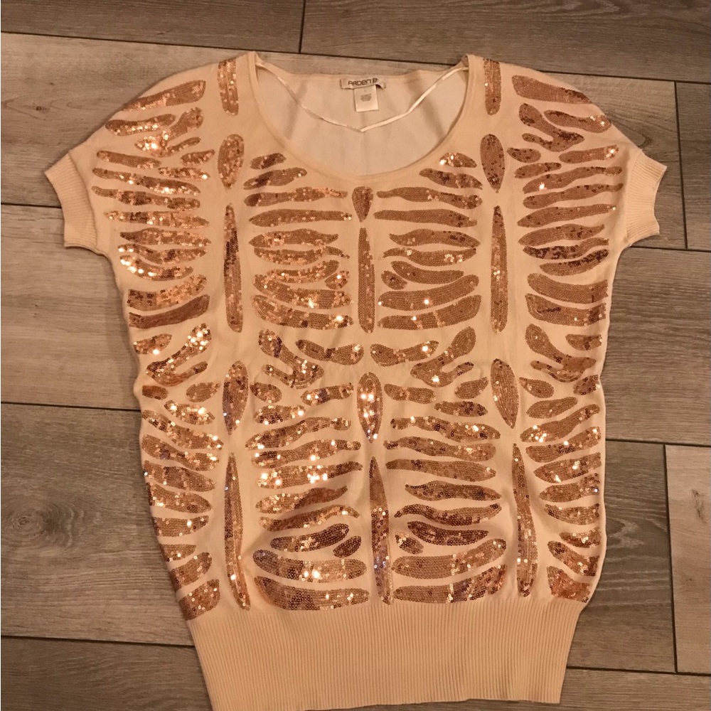 Arden B short sleeve sequin sweater Sz L. NWOT